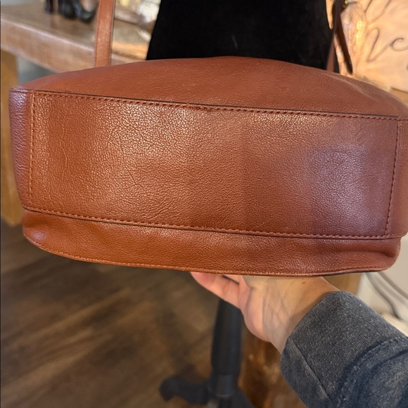 EUC Frye Olivia Large Leather Crossbody in Cognac Brown - Picture 8 of 13